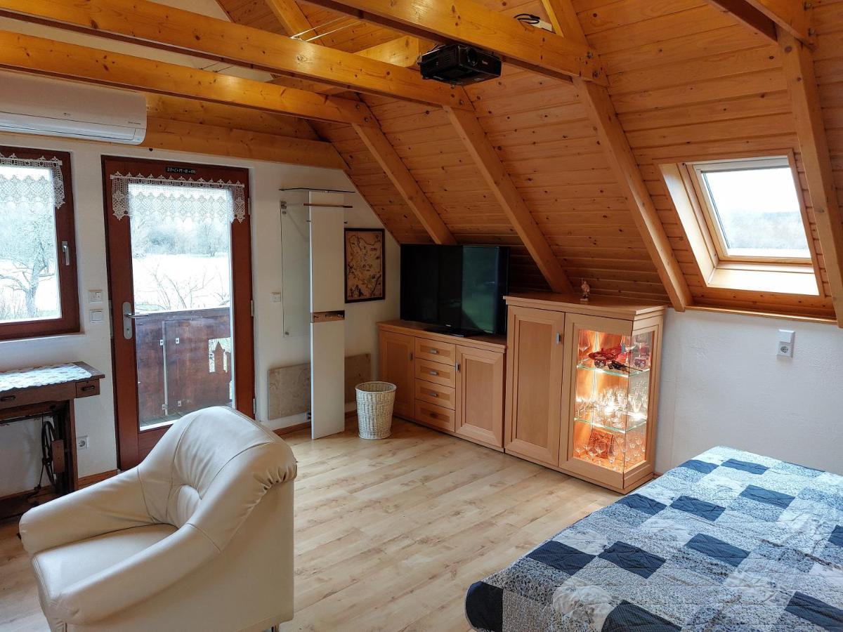 Ferienwohnung Zur Saaleaue Wettin Екстериор снимка